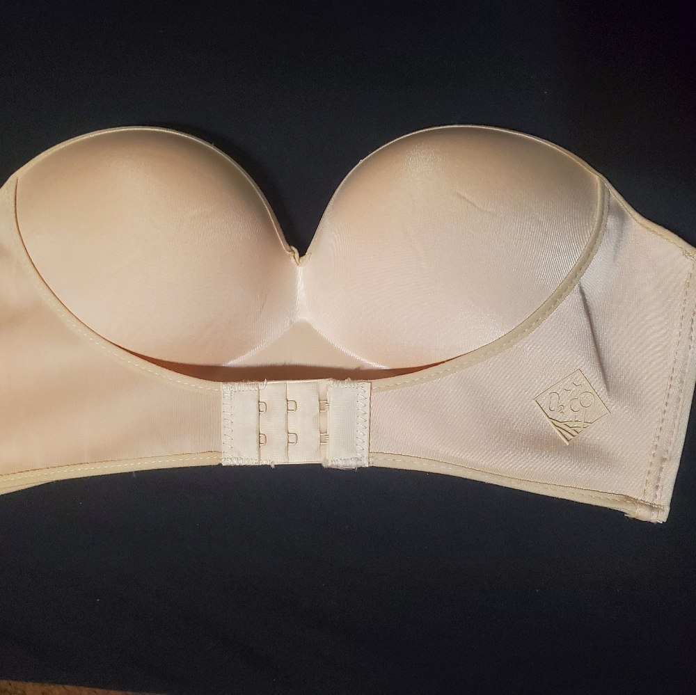 Strapless push up bra